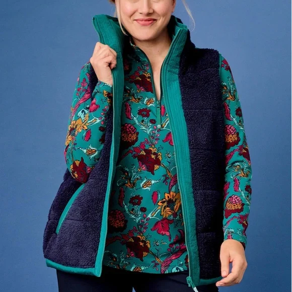 T By Talbots Teal and Navy Blue Reversible Sherpa Puffer Vest Size XL - Picture 4 of 12